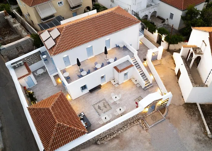 Lumiere Spetses