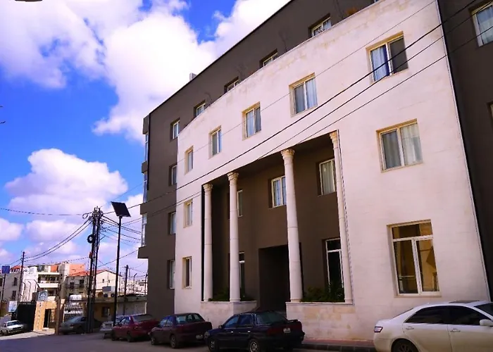 Aitch Boutique Hotel - An Lih Hotel