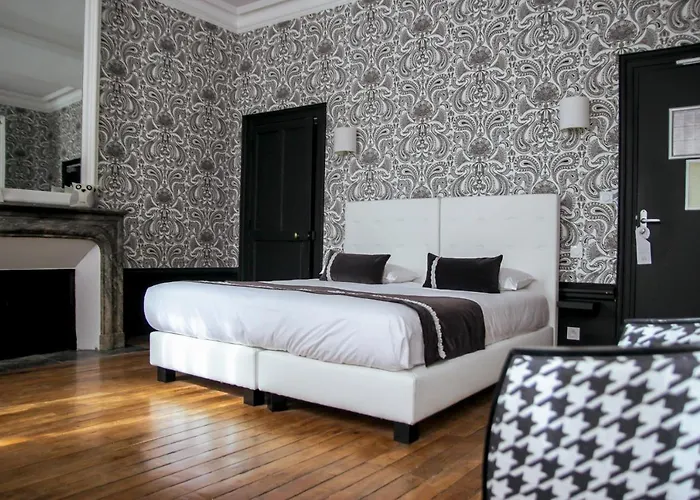 Hotel 3 Etoiles - Le Petit Perier