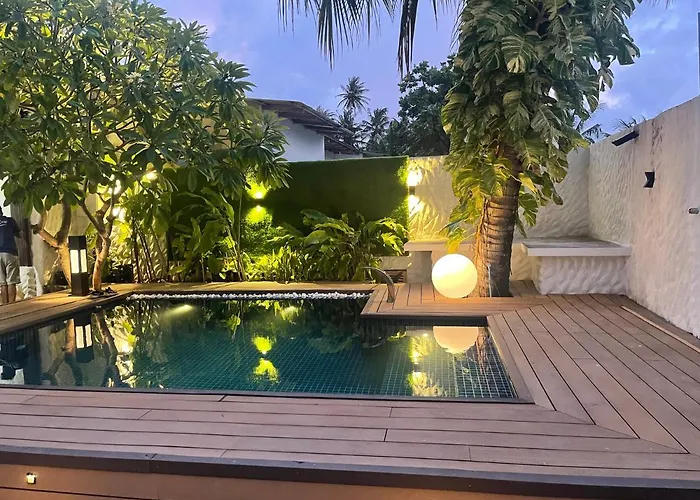 Atholhu Residence