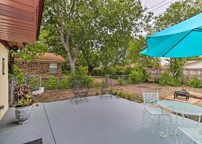 5 Mi To Fort Hood! 'Brooklyn House' W/ Fenced Yard