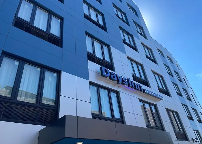 Days Inn By Wyndham Bronx Nyc New York