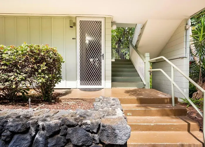 Kona Islander Inn - Prime Downtown Location With Hot Tub, Pool & Beach