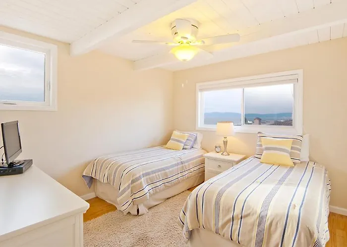 Beautiful Views - Sand Section Of Manhattan Beach 2 Bed/2 Bath