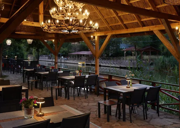 Dachas Cove Hotel
