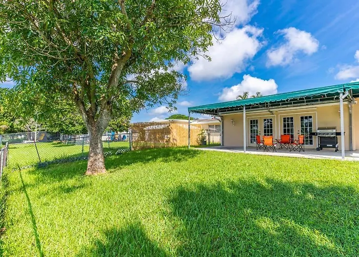 Private Lakefront Home In Miami/Pembroke