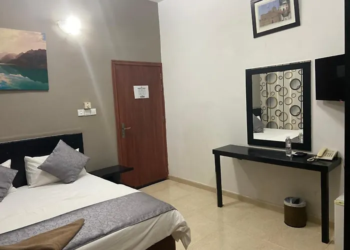 Al Multaqa Hotel