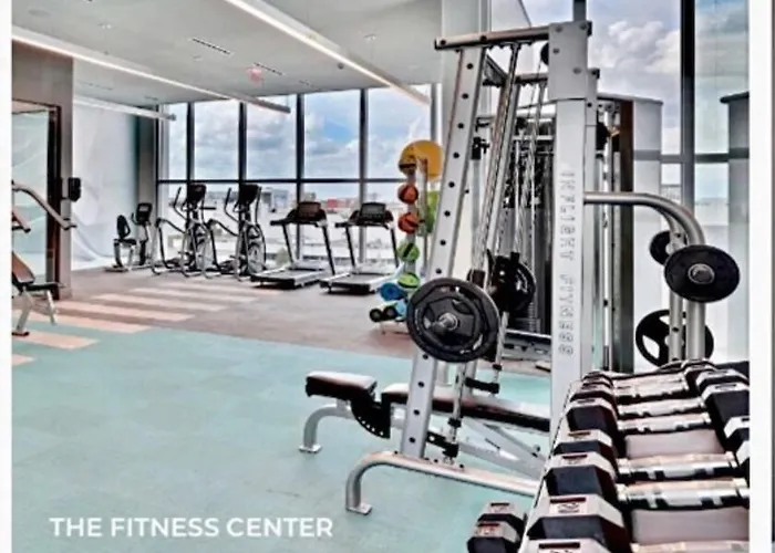 Sleek 2Bd 2Ba Condo In Miami Design District