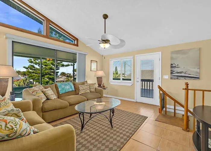 Flip Flop Bungalow With Pool