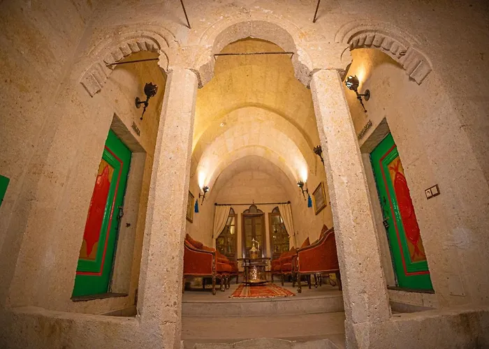 Pietra Cave Suites