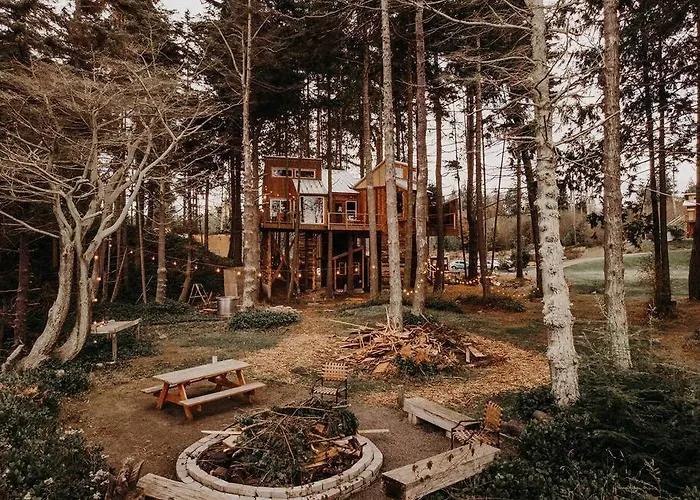 Treehouse On The Water -Eagles Nest-20 Ft High