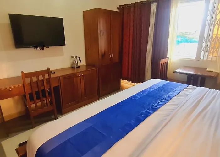 Bassi Hotel
