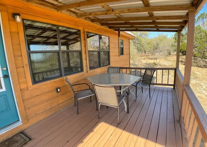 Walnut Canyon Cabins