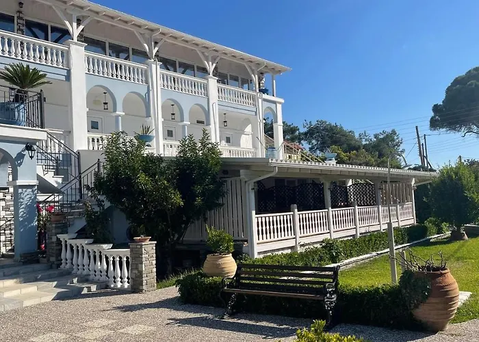 Diaporos Hotel