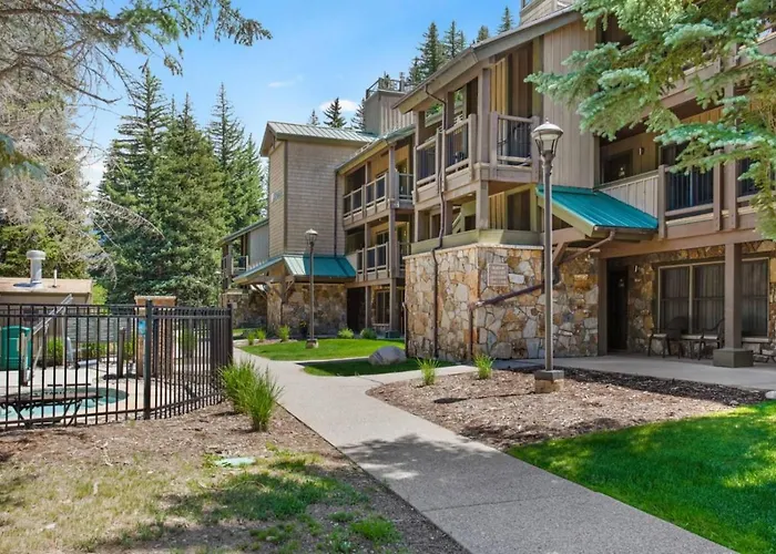 Bluegreen'S Streamside At Vail