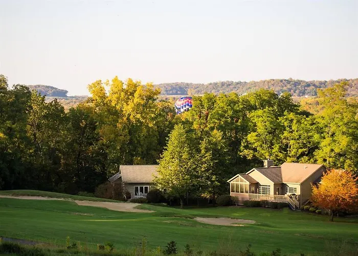 Relaxing 2Bedroom Townhome W/Playroom & Great View