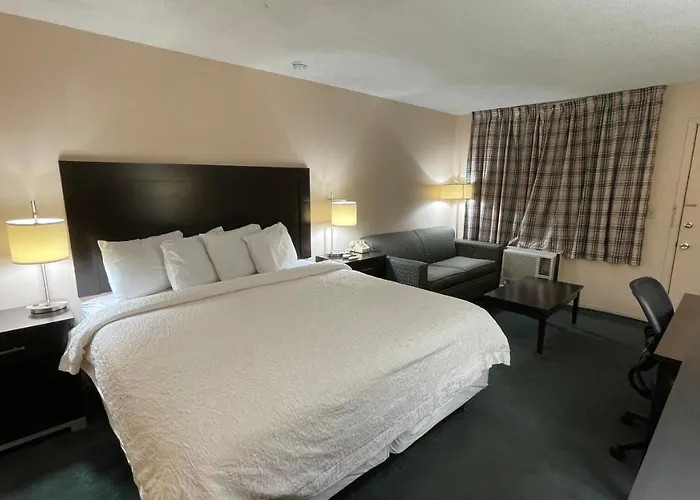 Slumber Inn Harrisonville