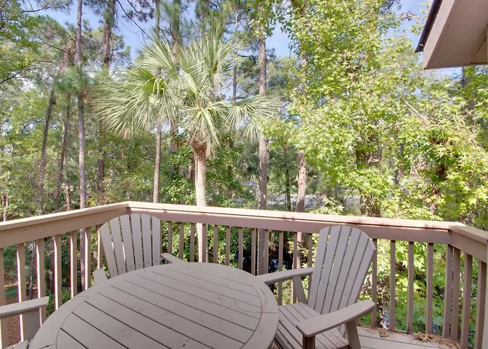 Spacious Condo In The Heart Of Hilton Head