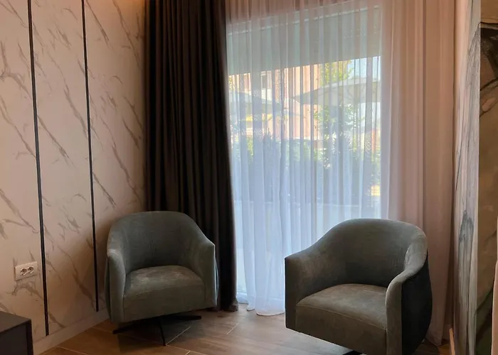 Domus Hotel & Apartments