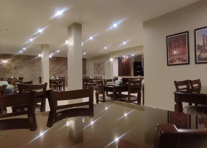 Black Iris Hotel