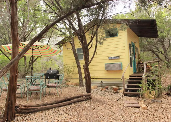 The Mexico Cabin At Creekside Camp & Cabins