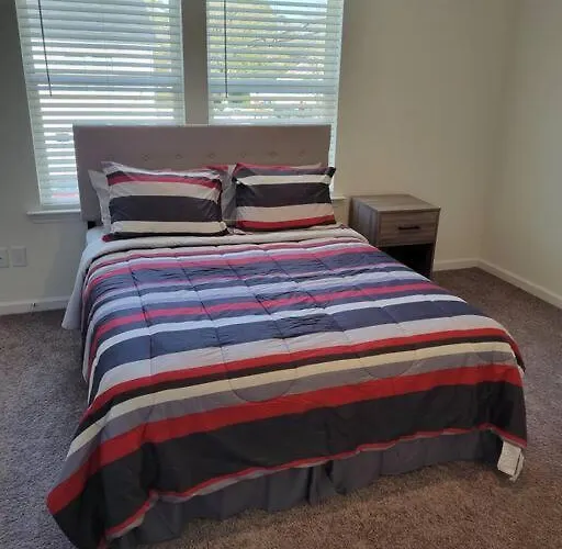 Sc 3745 New Townhouse Ft Jackson & Usc