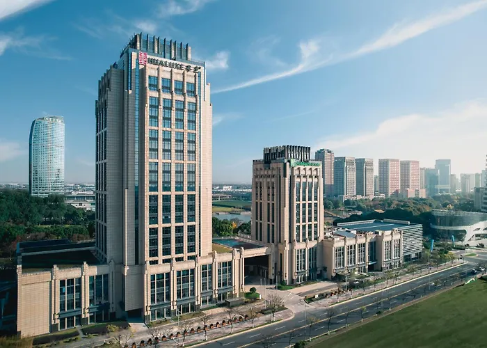 Holiday Inn & Suites Kunshan Huaqiao By Ihg - F1 Racing Preferred Hotel