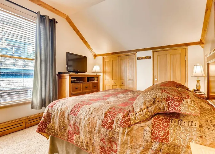Jackpine & Black Bear Condos By Vail Resorts