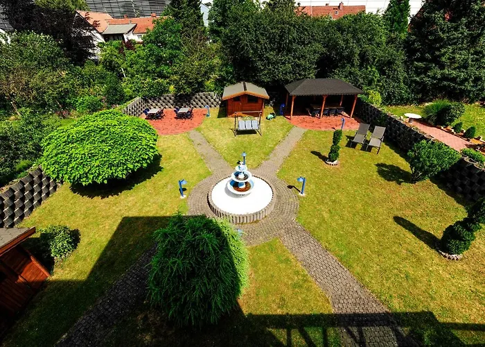 Hotel Opal