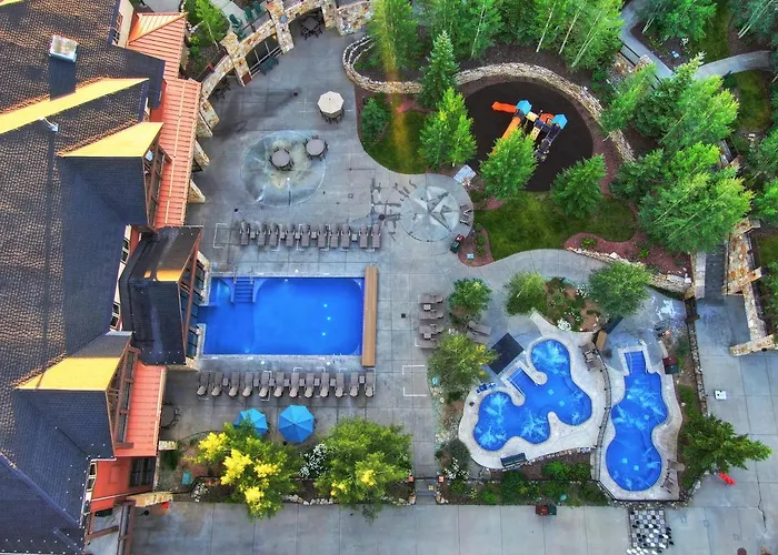 Grand Timber Lodge