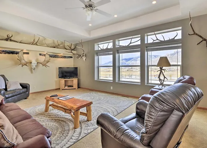 Charming Cody Vacation Home W/ Mtn Views!