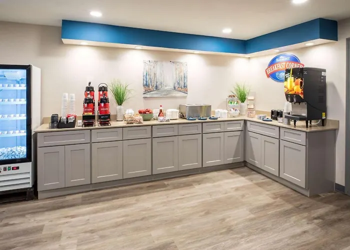 Baymont By Wyndham Biloxi - Ocean Springs
