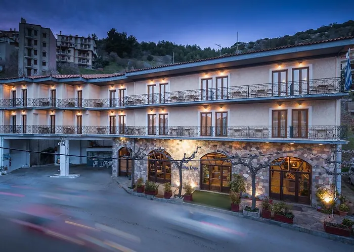 Arahova Inn Hotel