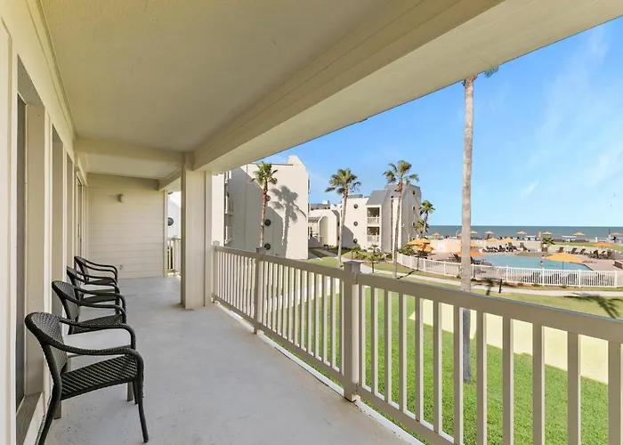 New Stunning Ocean-View Condo In Beachfront Resort