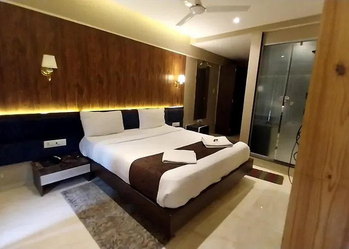 Hotel Merakee - Near Dahisar Mira Road Mumbai