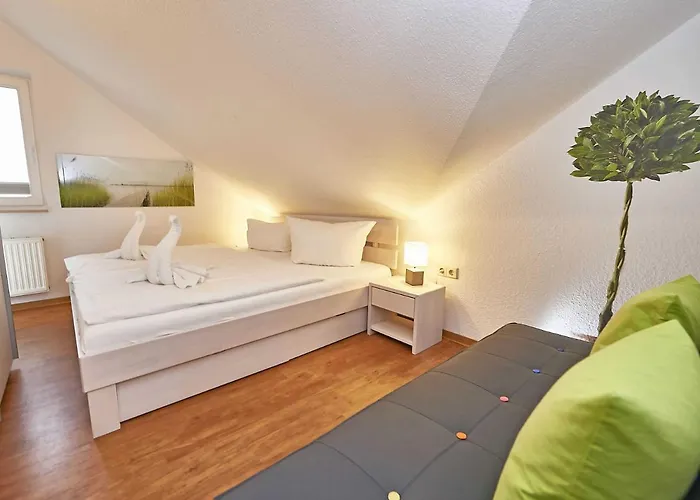 Wohnpark Stadt Hamburg F400 WG 57 mit Balkon + Wasserblick
