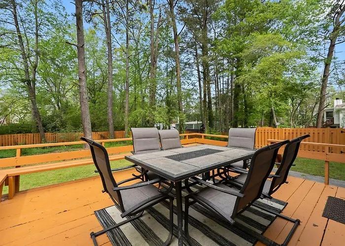 Beautiful Newly-Renovated Home In Indian Hills
