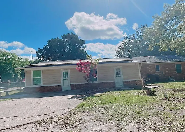 310 Priscilla Dr Apartment