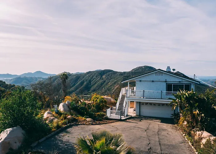Escondido Hilltop Home W/ Deck & Views!