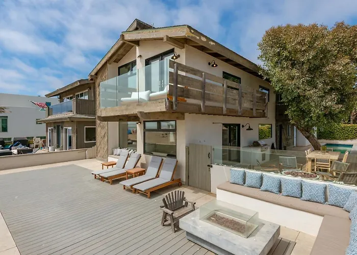 Luxury Modern Designer Beach House On Sand W/ Pool