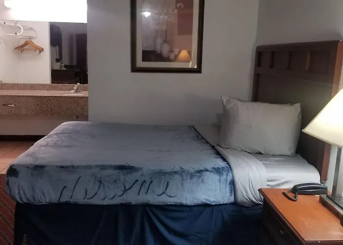 Hotel 2 Queen Beds Hotel Room 226 Booking