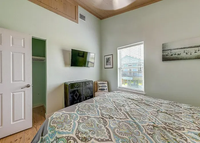 Eskridge Gem Unit B