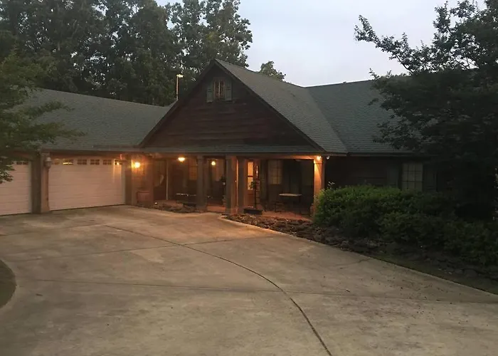 Oxford Chalet Getaway With Lake/Beach Access