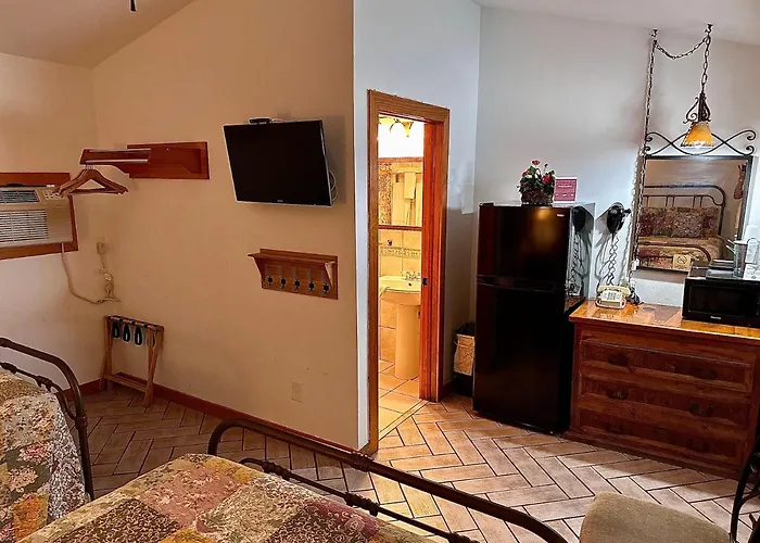 Buffalo Chip'S Ranch House Motel