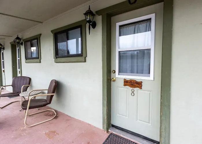 Sagebrush Inn