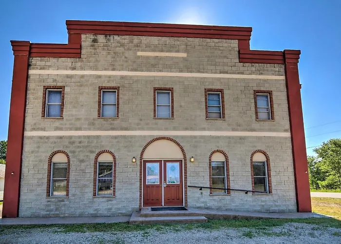 2 Mi To Ice Caves: Pet-Friendly Eben Junction Apt