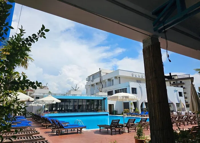 Sunborn Hotel