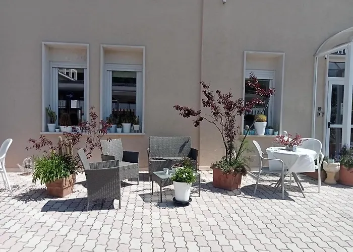 Hotel Porta Rivera