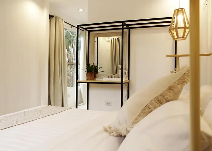 Sea Green Boutique Rooms