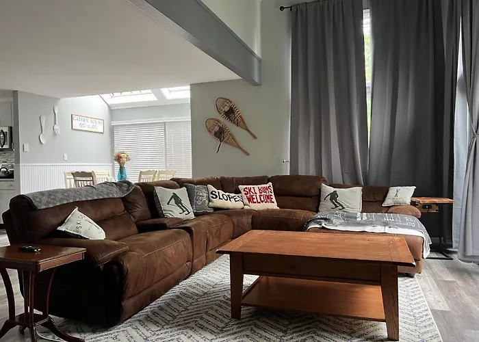 3Br Camelback Getaway - Minutes To Skiing, Waterparks & Mountain Adventures